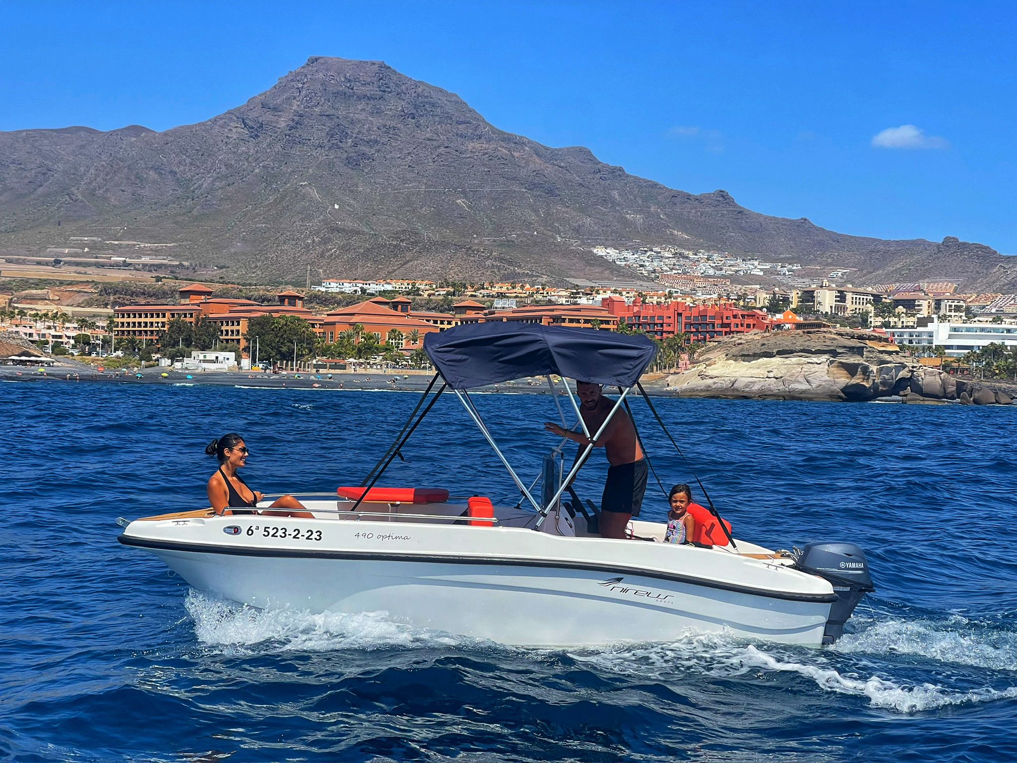 Wynajem łodzi bez patentu – Costa Adeje