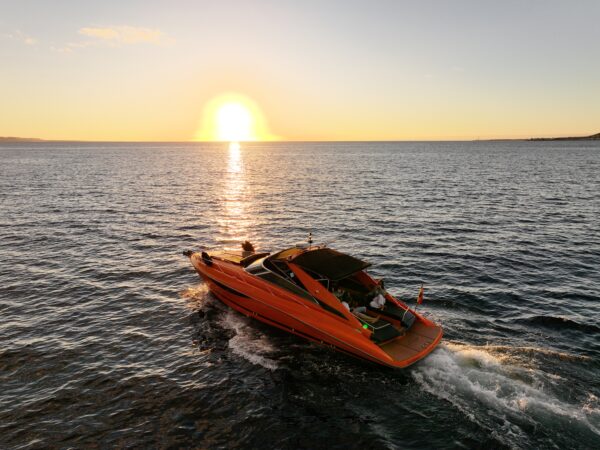 Jacht premium Sunseeker – 3h rejs wzdłuż Lanzarote