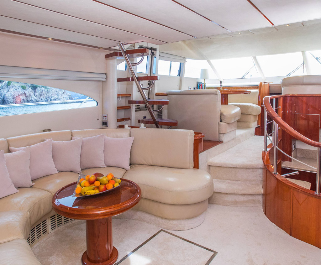 Prywatny jacht z kapitanem – Puerto Rico (18 m)