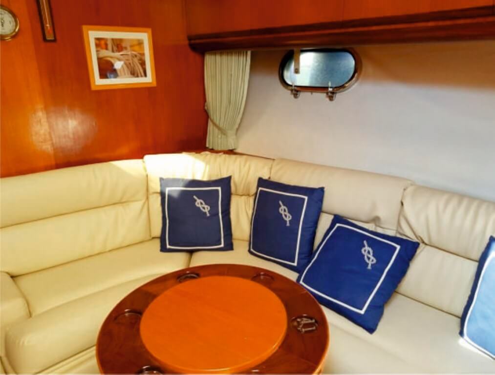 Prywatny jacht z kapitanem – Puerto de Mogán (Silvia I)